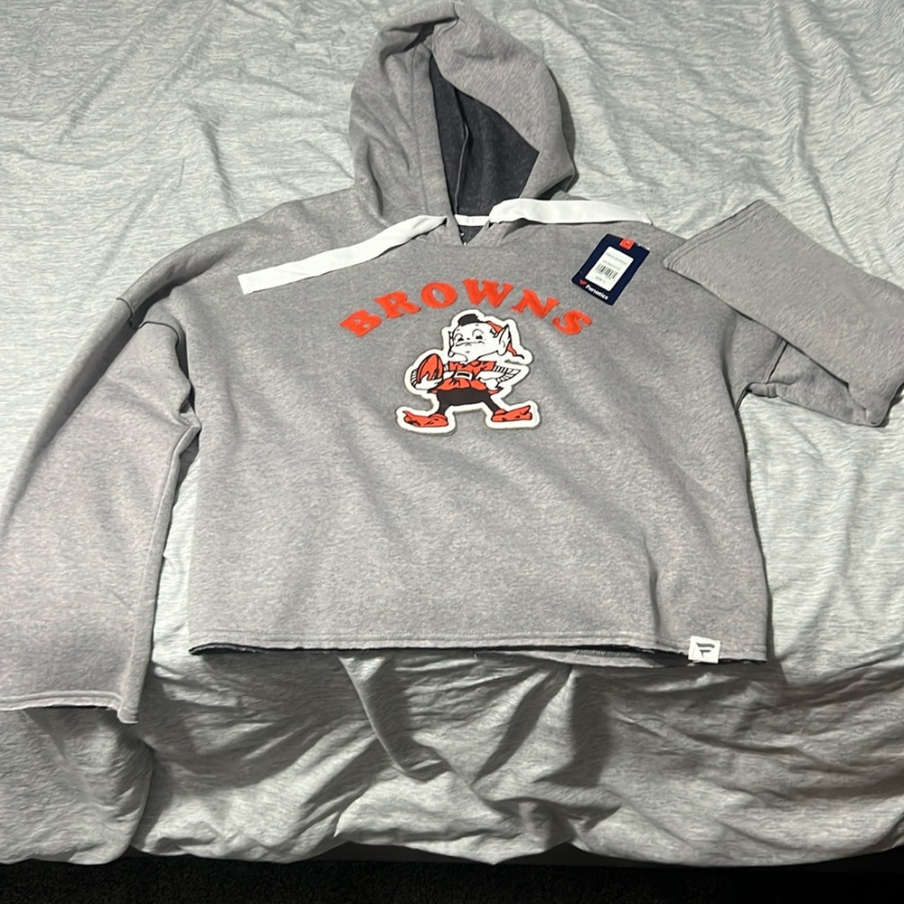 NWT Cleveland Browns Embroidered Crop Hoodie